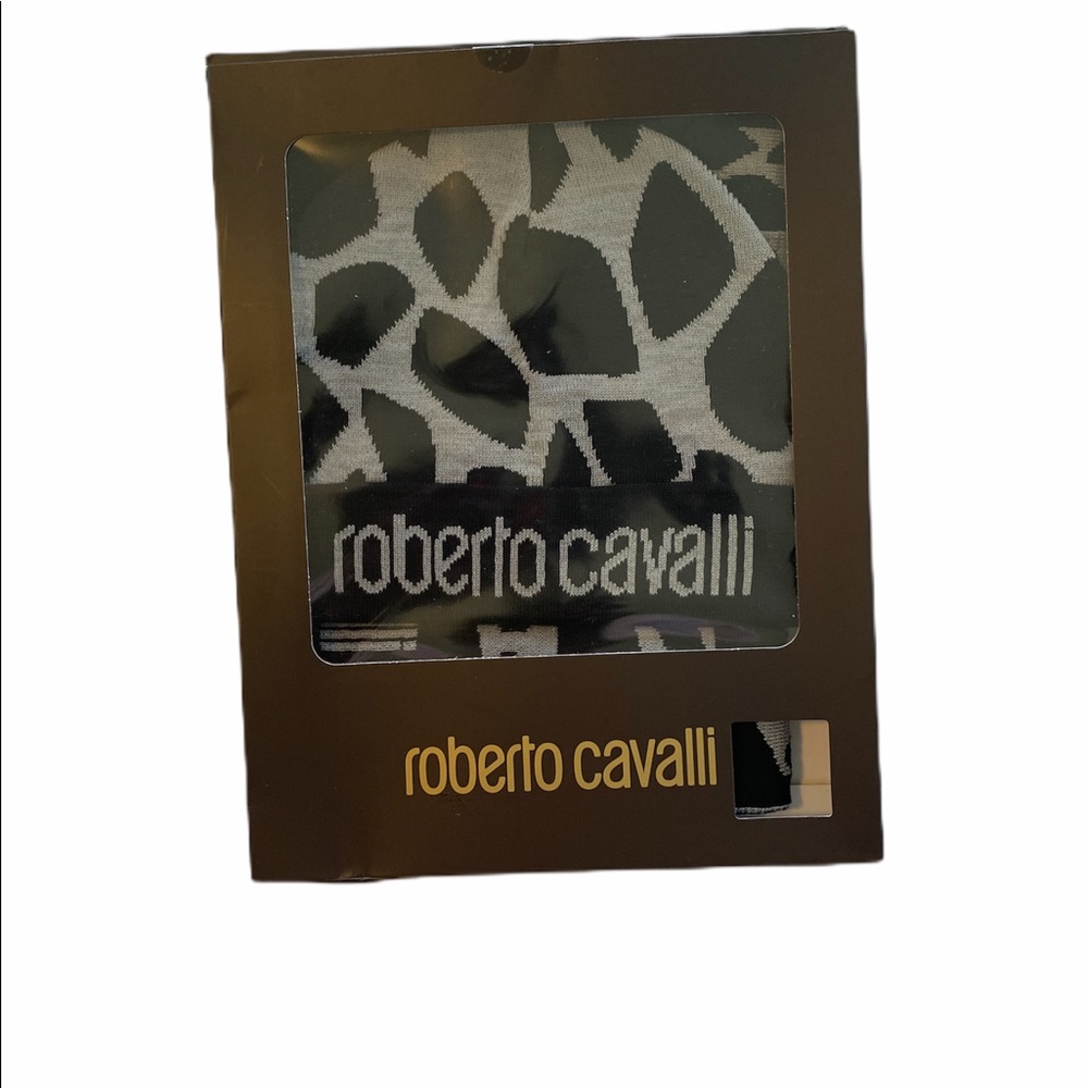 COPY - Roberto Cavalli New Hat and Scarf Set - Picture 4 of 4